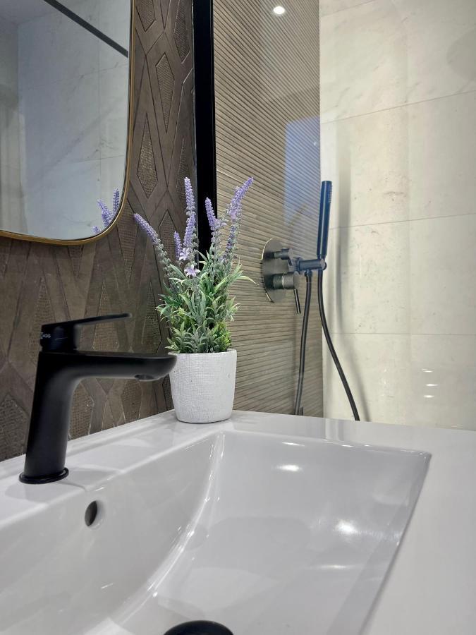 Covadonga Apartment Oviedo Ngoại thất bức ảnh